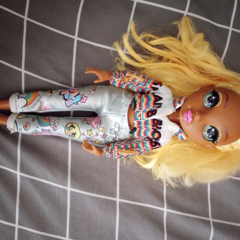 Rainbow High Sunny Madison Doll
